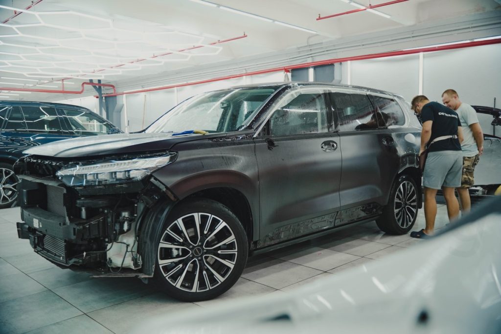 Exeed-VX-vehicle-wrapping