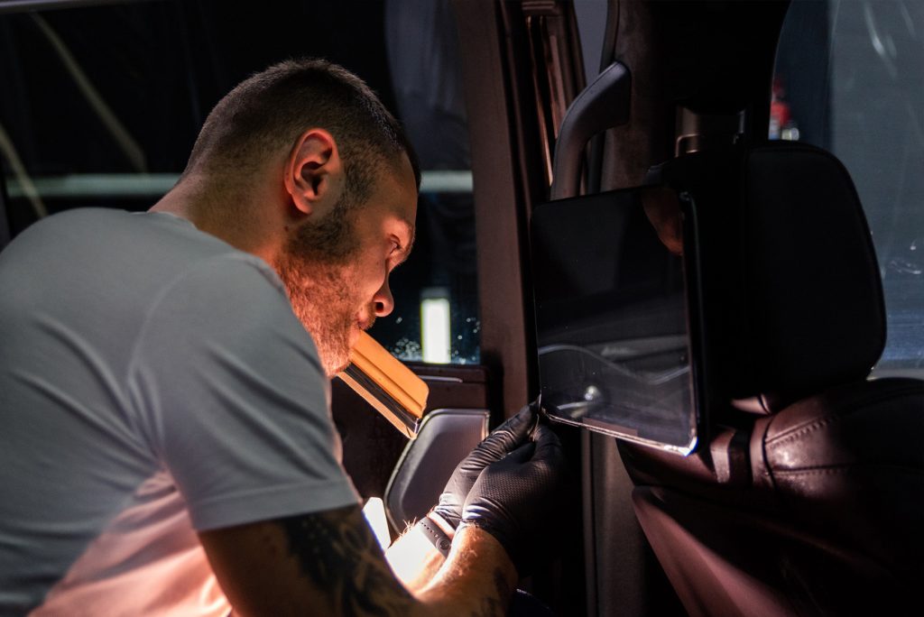 cadillac escalade screen protection