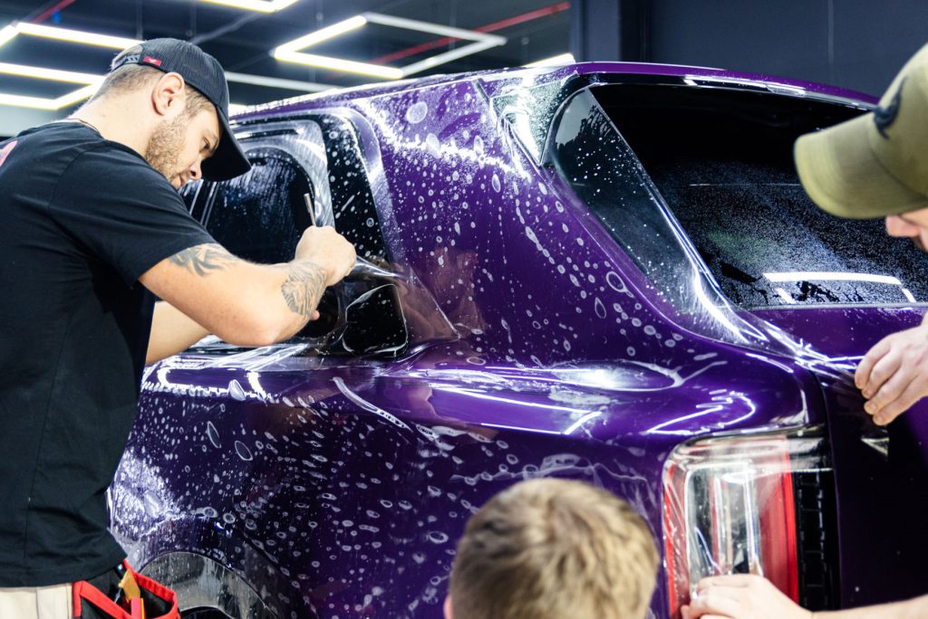 vehicle vinyl wrapping